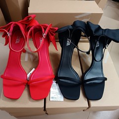 ZA2025春の新型ハイヒールとバック付きの蝶結びの欧米のファッションは女性のサンダルを履いています。