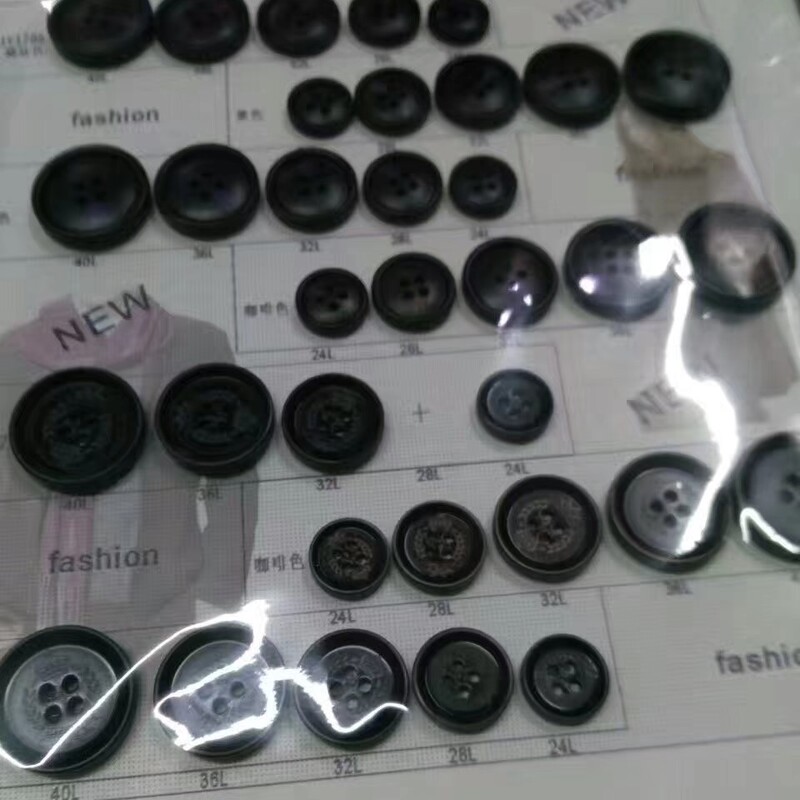 Specialized Button Booklet for Garment Factories, Four-Hole Buttons, Available in Multiple Colors and All Sizes, Imitation Horn Resin Buttons, Urea Buttons, Taota Specialized Button Booklet for Garment Factories, Four-Hole Buttons, Available in Multiple Colors and All Sizes, Imitation Horn Resin Buttons, Urea Buttons, Taota