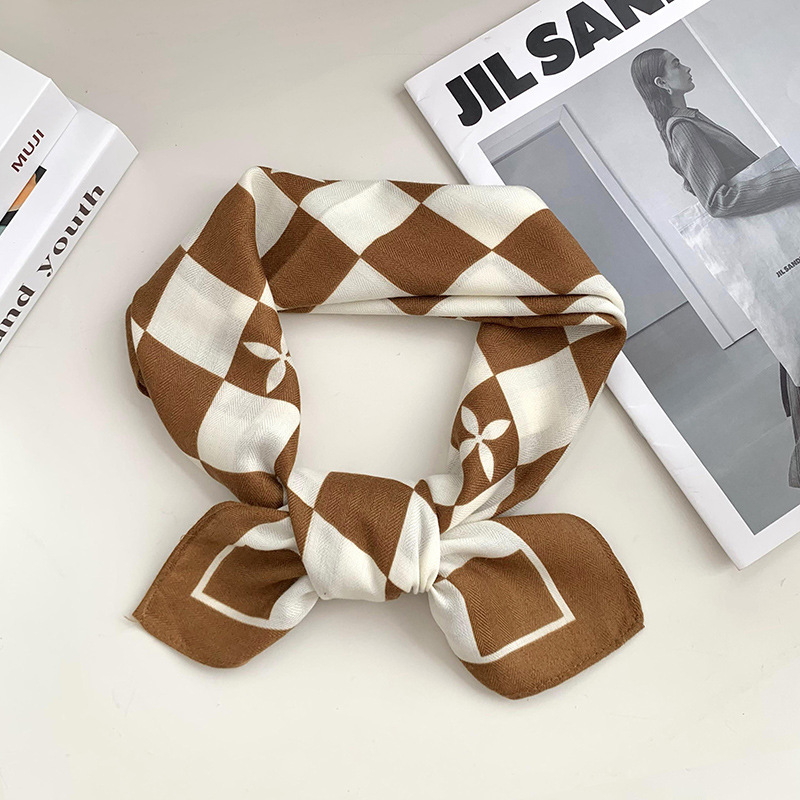 Bufandas de seda cuadrada alta sensación 2025 nueva moda decoración de algodón y lino pequeña bufandas de seda cuello bufandas de cuello