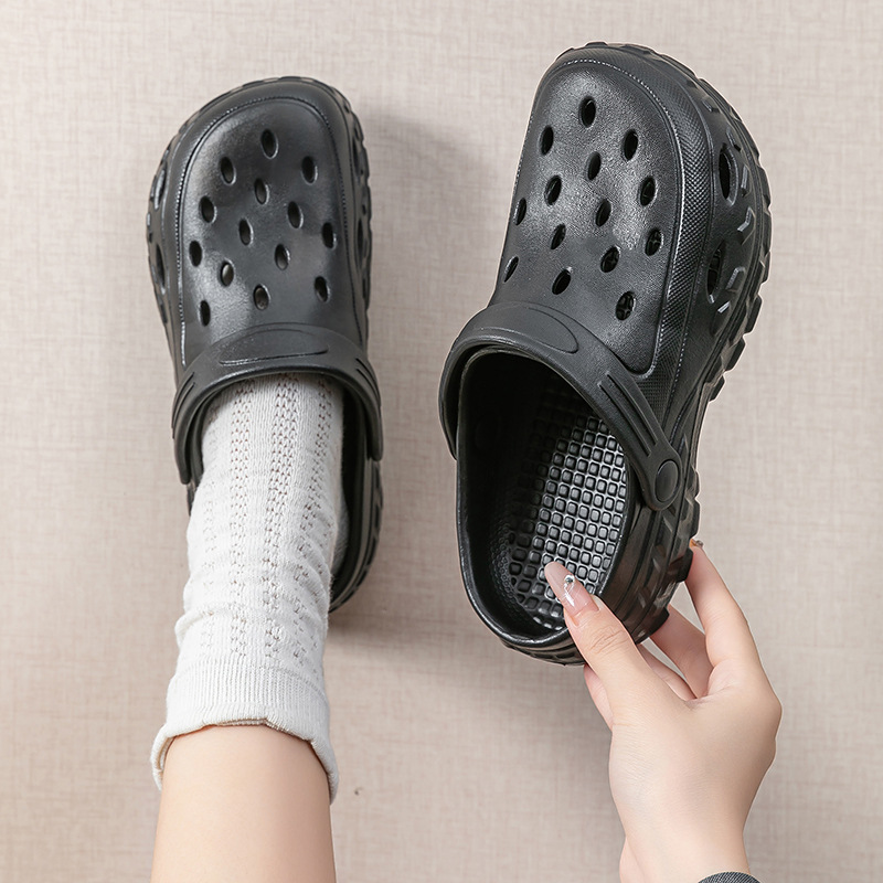 Zapatos de verano para mujeres pareja de arena antideslizante fondo grueso antiodor fugas zapatillas frías para hombres pisando mierda