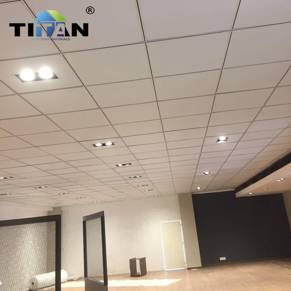 Techo Tablero de yeso sin polvo de PVC Tablero de tres defensas Tablero de yeso de chapa de PVC