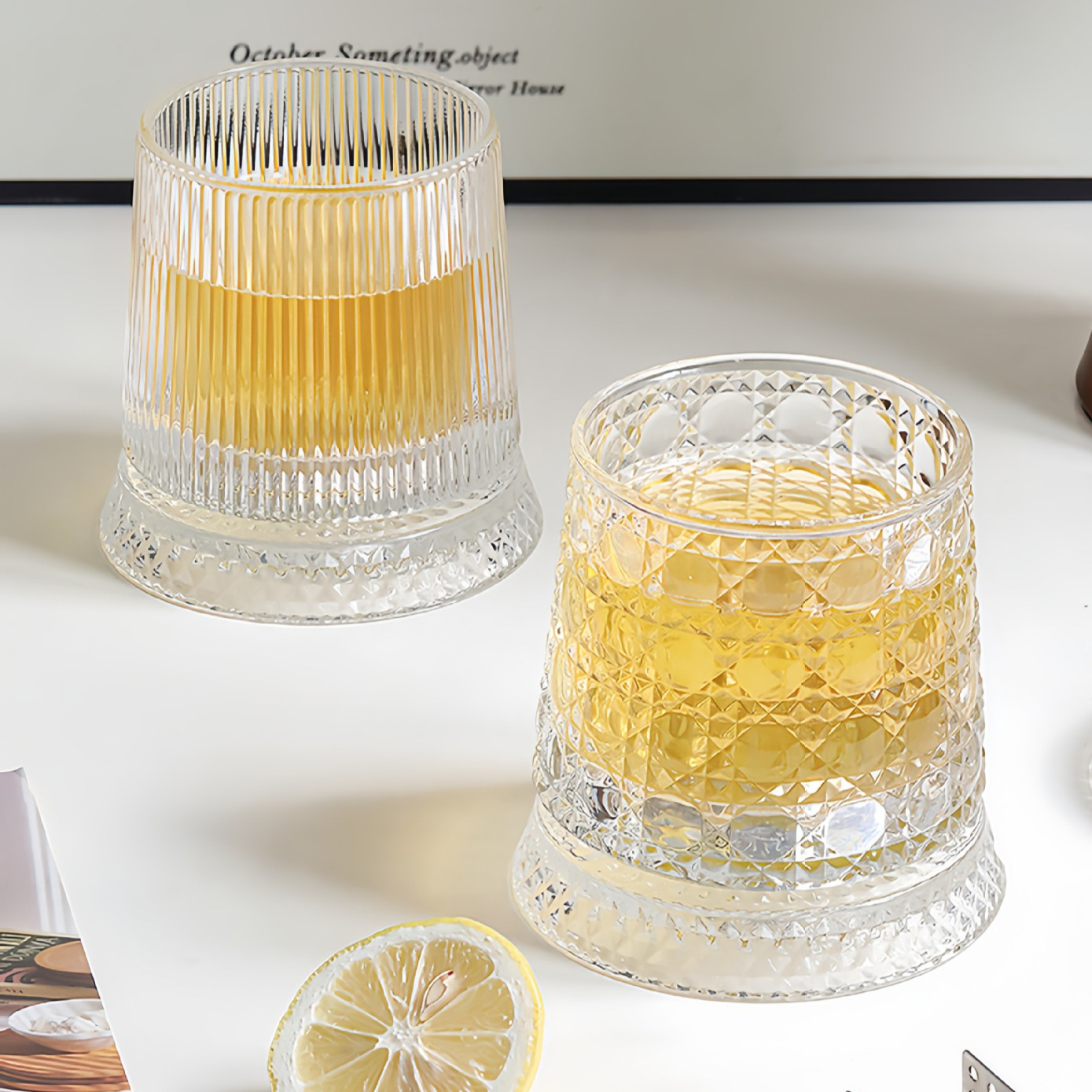 Diseño creativo taza de vino extranjero descompresión doméstica con base taza giratoria taza de vidrio taza de whisky taza de cerveza