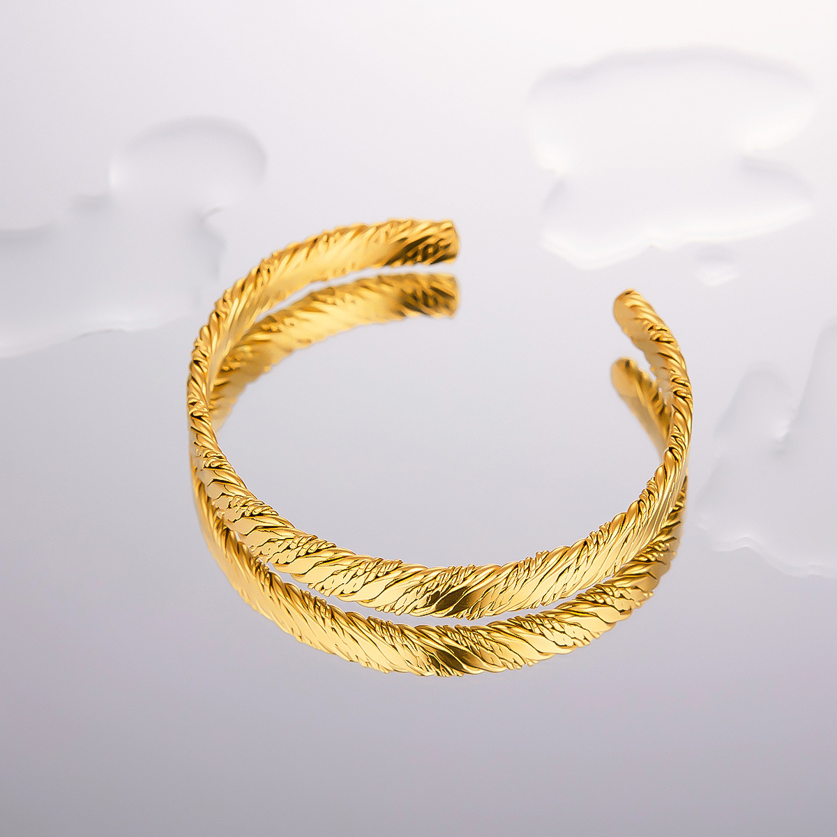 24g Weight Bangle Classification Titanium Steel Chain Material 1 Piece Quantity Holiday, Daily Occasion Titanium Steel Material Geometric Pattern All Seasons Season Unisex Gender Plating Design Retro, Classic Style Style Retro Classic Style Geometric Titanium Steel Bangle In Bulk 12