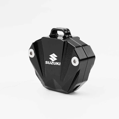 Protective Case Geek Sa – Dəbilqə (Kaska) aksesuarları - black-key-case-suzuki-logo