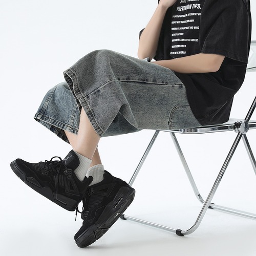 Vintage American Western Straight Leg Jeans for Men - Summer Washed 6-7 Length Pants with a Cool, Rugged, and Sophisticated Casual Hemmed Style