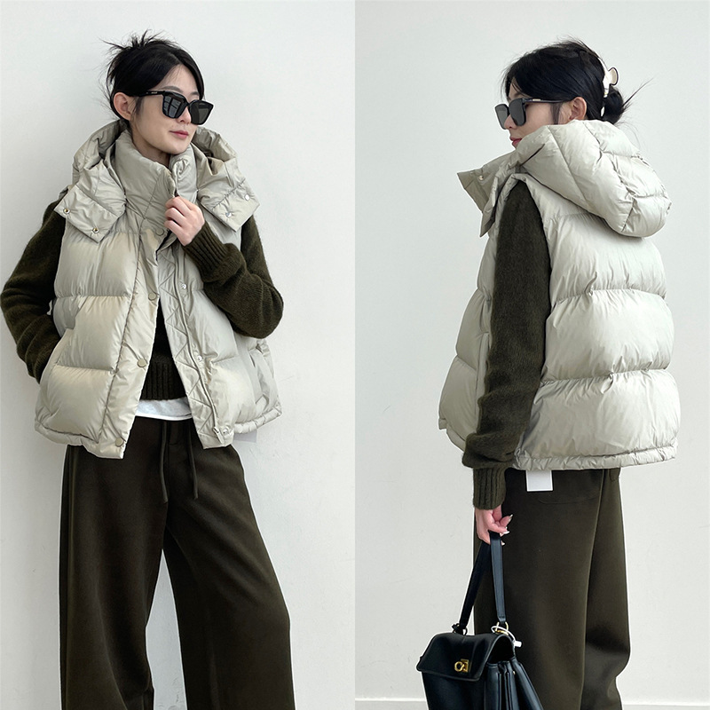 韩版小个子穿搭连帽棉服马甲短款2026年秋冬休闲设计感外套潮