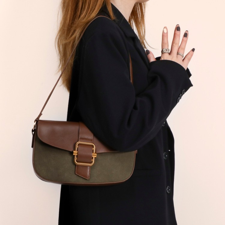 Bolsa de axila de costura mate de temperamento de alta calidad, diseño de nicho, bolso de hombro de color en contraste, bolso diagonal de viaje casual para mujer