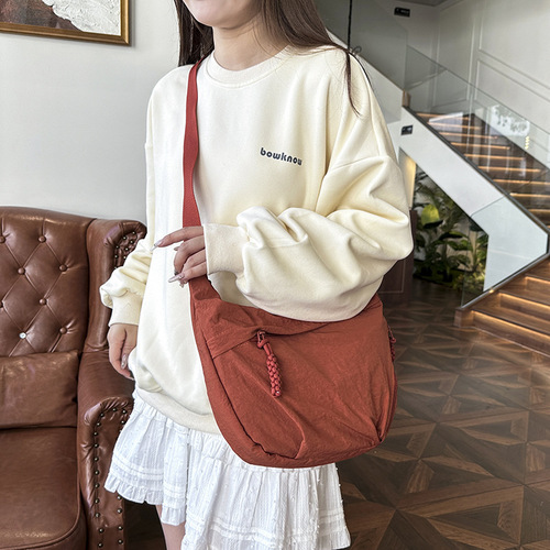 Lady's Handbag 2025 New Korean Style Unique Autumn/Winter Lightweight Single Shoulder Crossbody Bag Casual Underarm Bag