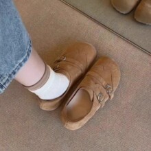 26�¿�~�ٴ�һ�_�ź�ײ��φ�ЬŮ�⴩�͹�ĥɰ�A�^Ƥ���ۘ���Ь