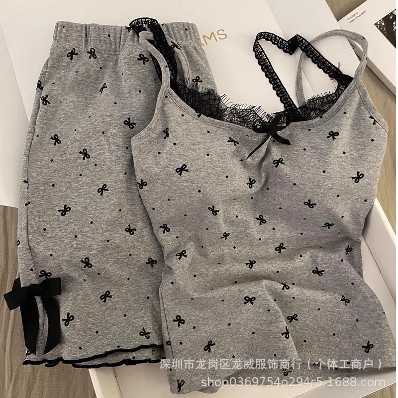 Kitty Cat Camisole Pajamas for Women, Summer Japanese-Style Sweet Vest and Shorts Set with Chest Pads, Home Wear That Can Be Worn Outside Kitty Cat Camisole Pajamas for Women, Summer Japanese-Style Sweet Vest and Shorts Set with Chest Pads, Home Wear That Can Be Worn Outside