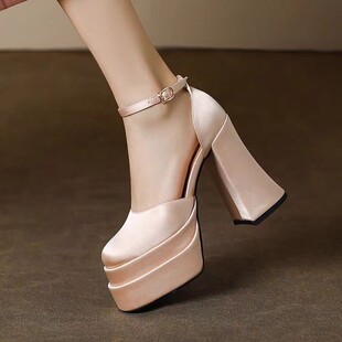 Not Tired Feet Main Wedding Dress Wedding Shoes Artifact 2024 New Small Thick Heel Platform High Heels Engagement Banquet Shoes