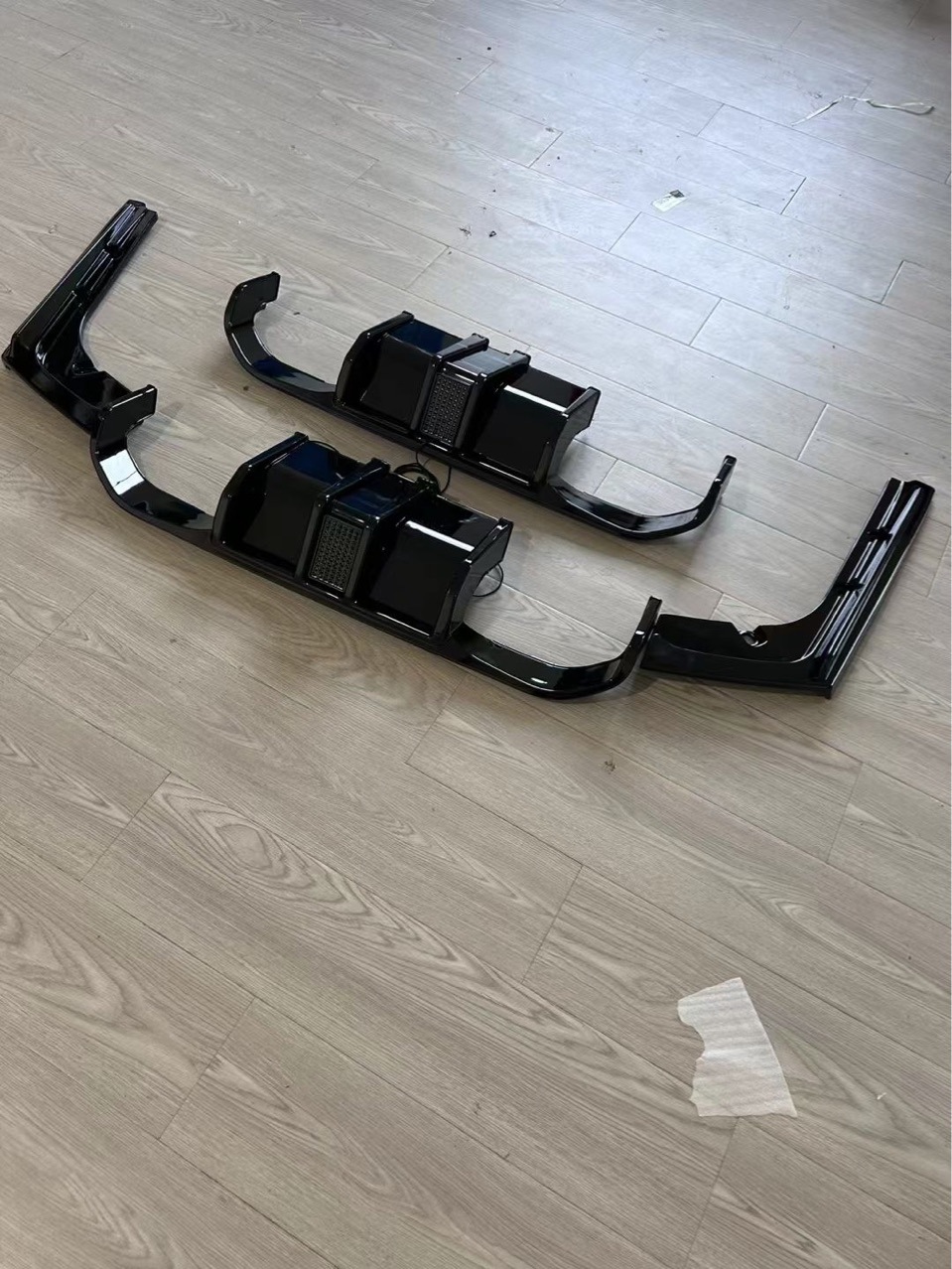 Suitable for 13-19 Bmw 3 Series Modified M3 Surround with Lighted Rear Lip F30F35V Square Light Vertical Strip Light Surround Kit