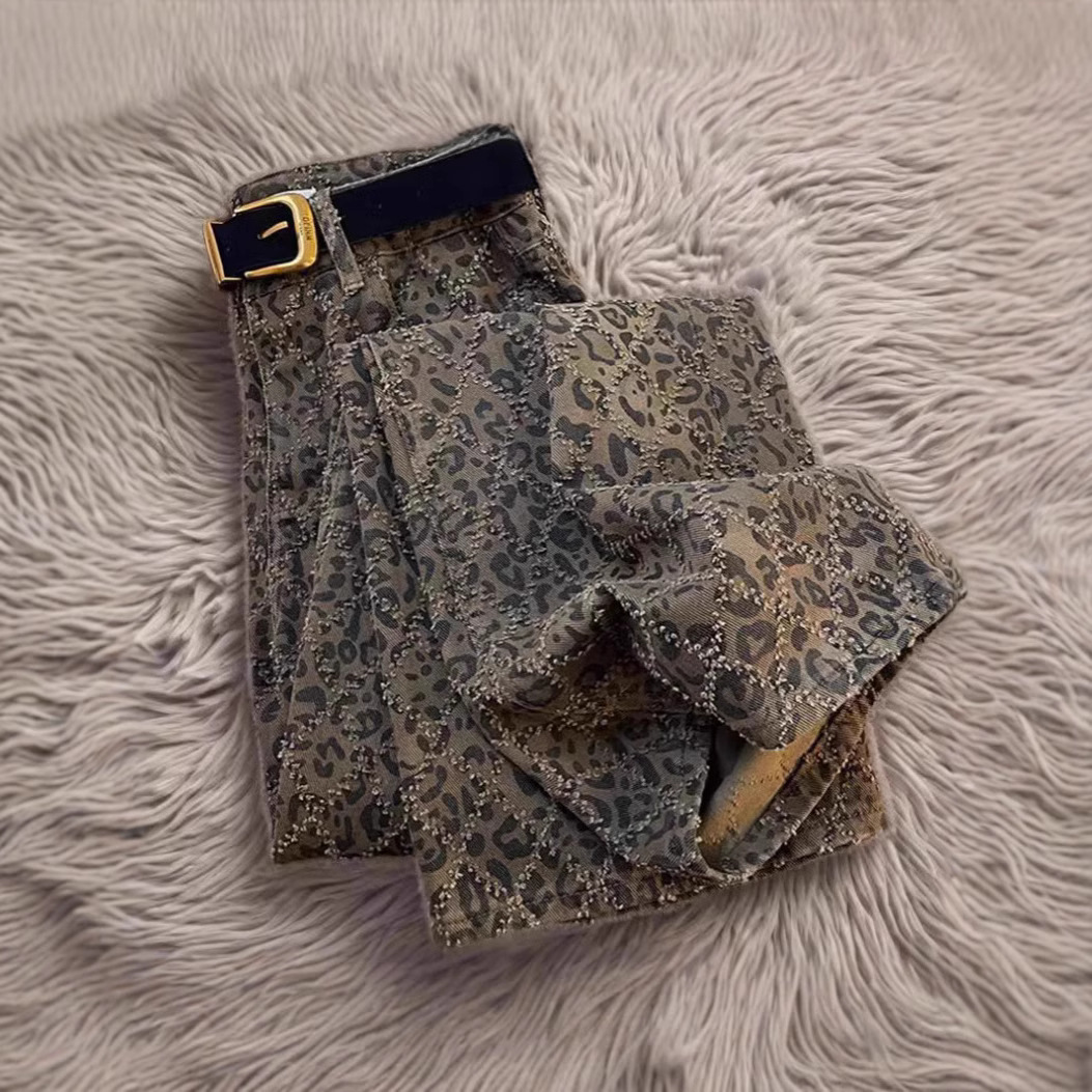 Hoog getailleerde luipaardprint jeans voor dames - Rekbare, rechte denim broek met retro streetstyle_voghion.com