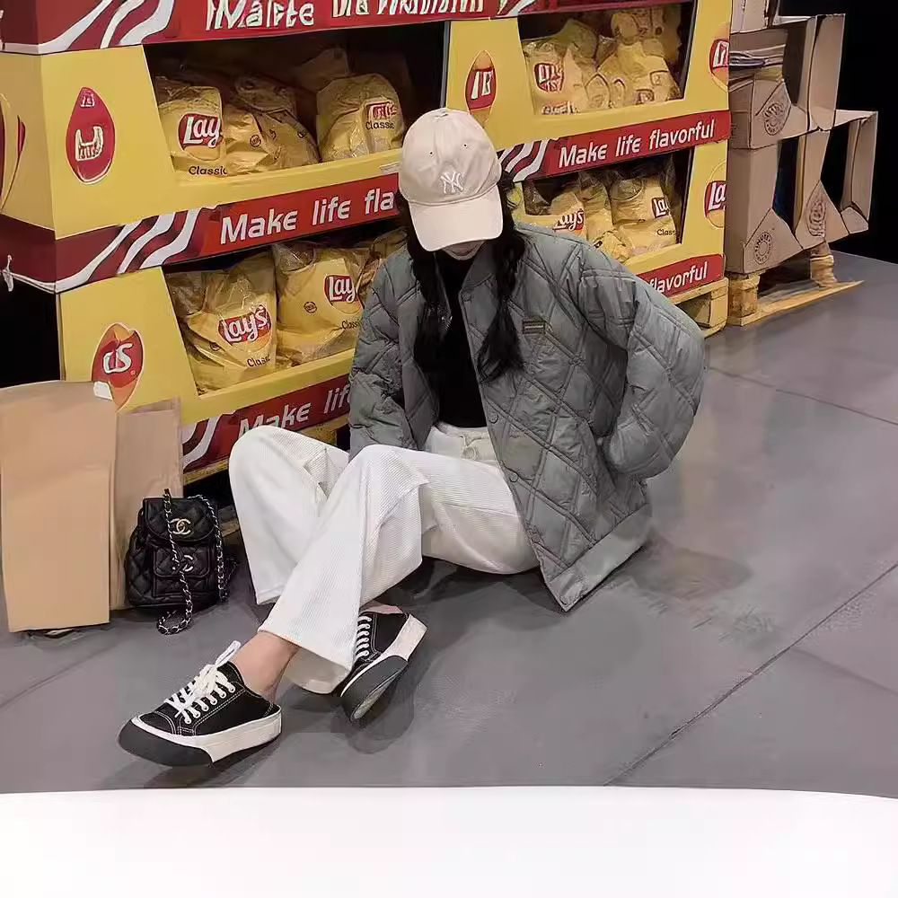 2025 新しい冬の綿コートデザインニッチ綿ジャケットダイヤモンド野球薄い綿コートオーバーサイズ女性