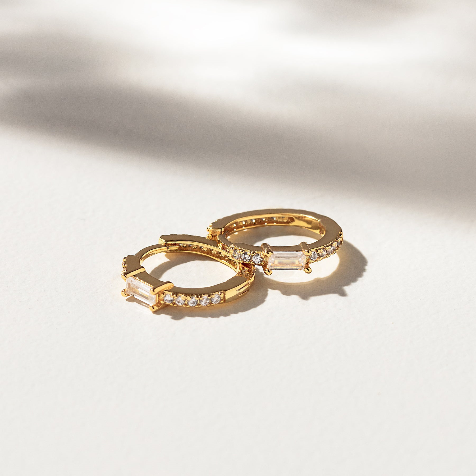 2022 Korean geometric rectangular zircon copper earrings