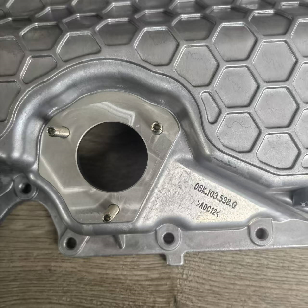 06K103600R Is Suitable for Volkswagen Audi Engine Oil Pan 06K103600Ae 06k103598g