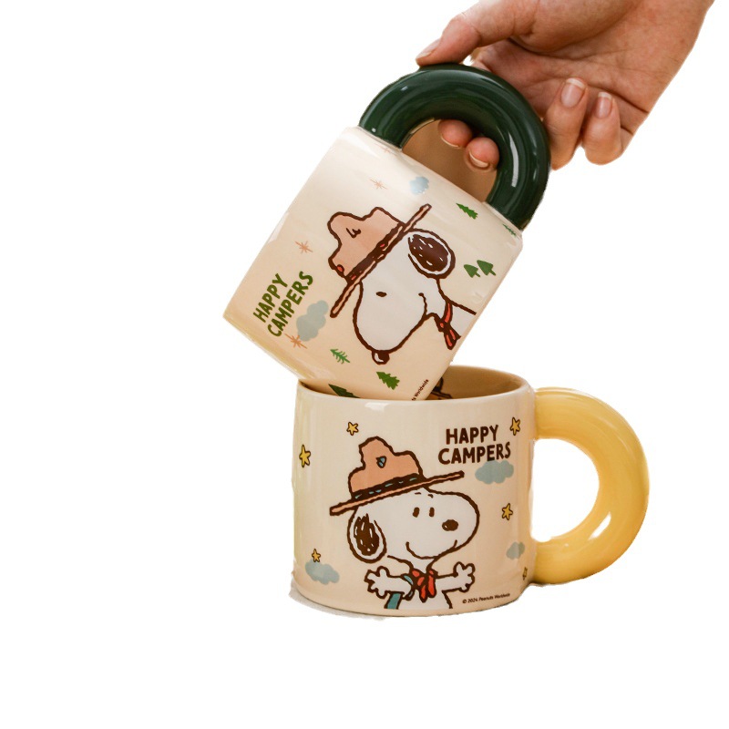 Snoopy Outdoor Series Taza de cerámica Taza de bebida de leche de desayuno de dibujos animados lindo Bolsa portátil de alto valor