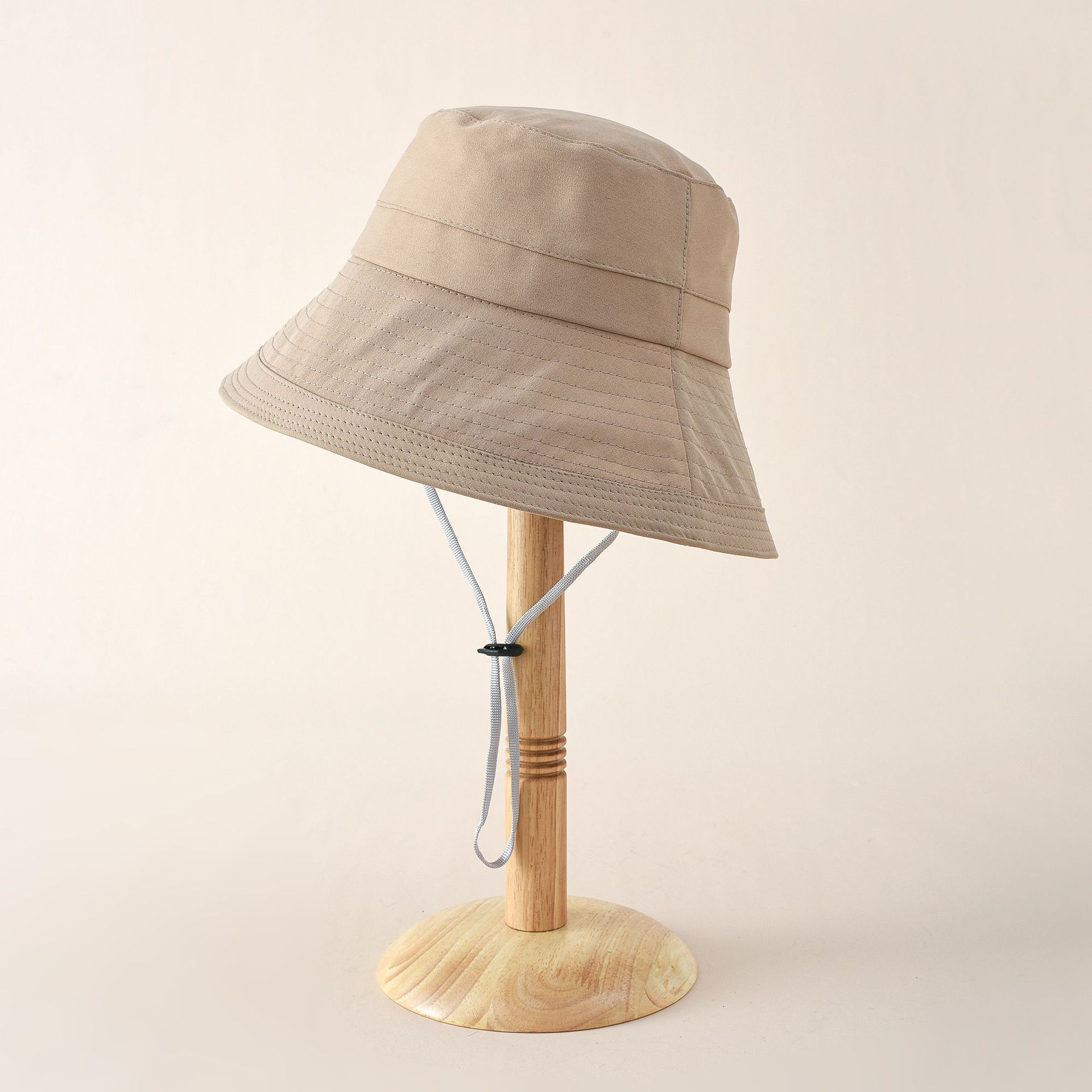 Sombrero de verano de las mujeres nuevo simple sombrero de pescador estilo coreano de moda a prueba de sol anti-DDoS sombrero de moda artístico casual sombrero de lavabo