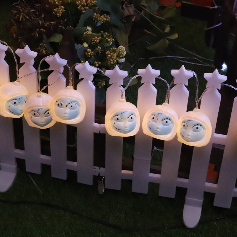 Amazon nuevo LED decoración de Halloween luz cadena Ghost Festival props diseño atmósfera azul cara cabeza del fantasma pequeñas luces colores