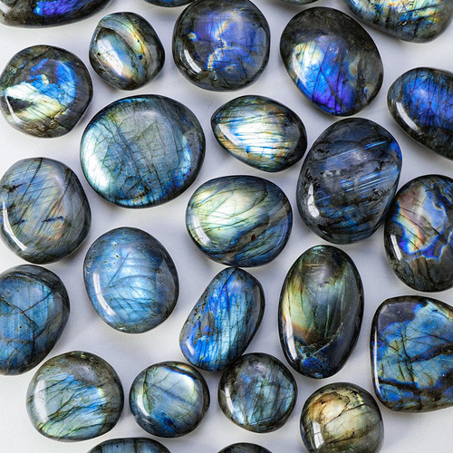 Natural crystal raw stone blue light labradorite playing blue moonstone hand piece hot compress stone palm stone mineral label wholesale