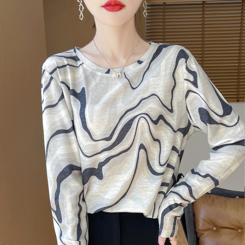 2025 Spring/Summer Lyocell Tencel Crew Neck Knit Sweater for Women, Loose Long Sleeve Ink Painting Base Shirt Top Trend