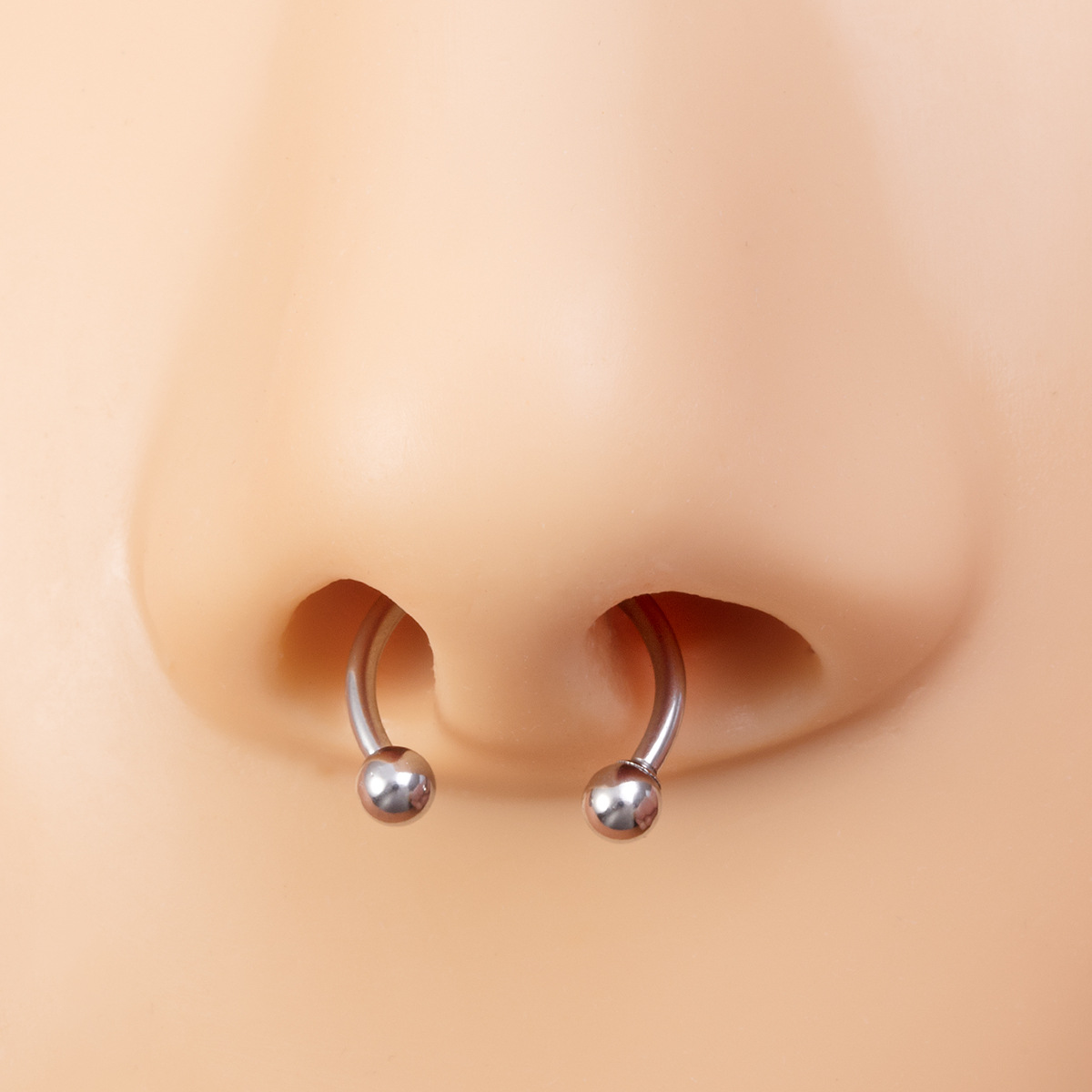 Fashion Solid Color Stainless Steel Polishing lip stud 5 Pieces