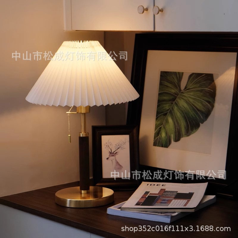 Bedside Lamp, Table Lamp, Simple and Modern, Bedroom, Study, Warm, French, American, Light Luxury, Retro Atmosphere Lamp, Dimmable