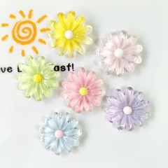 透明デイジーフラワー樹脂アクセサリー diy 穴水カップ携帯電話ケースヘアピンヘッドロープ電気自動車装飾パッチ