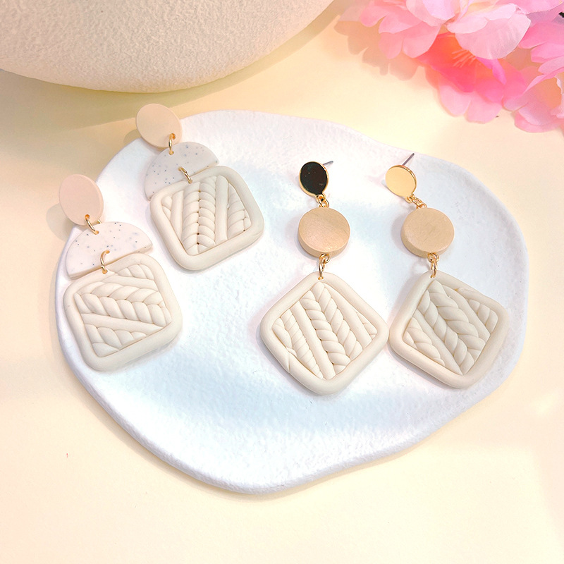 Retro Geometric Soft Clay Plating Women's Drop Earrings 1 Pair display picture 7