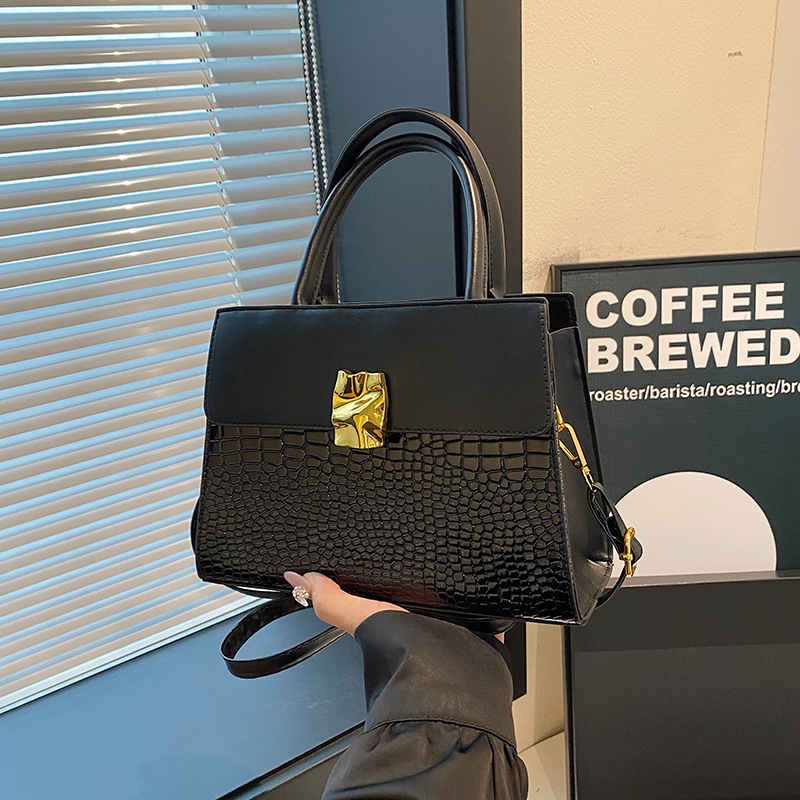 Bolso de mano europeo y americano con patrón de cocodrilo retro para mujer 2024 nuevo bolso de mensajero de moda con textura de moda de un solo hombro