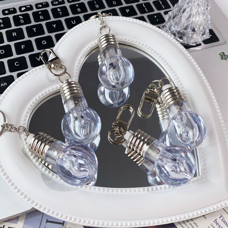 Simulation Mini Colorful Light Bulb Keychain led Luminous Light Bulb Pendant Car Bag Pendant Friend Small Gift