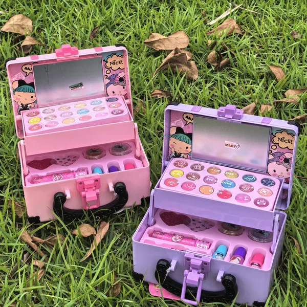Cross-border children's makeup set, including lipstick and nail polish, for stage performances, a portable makeup case for girls, a new toy