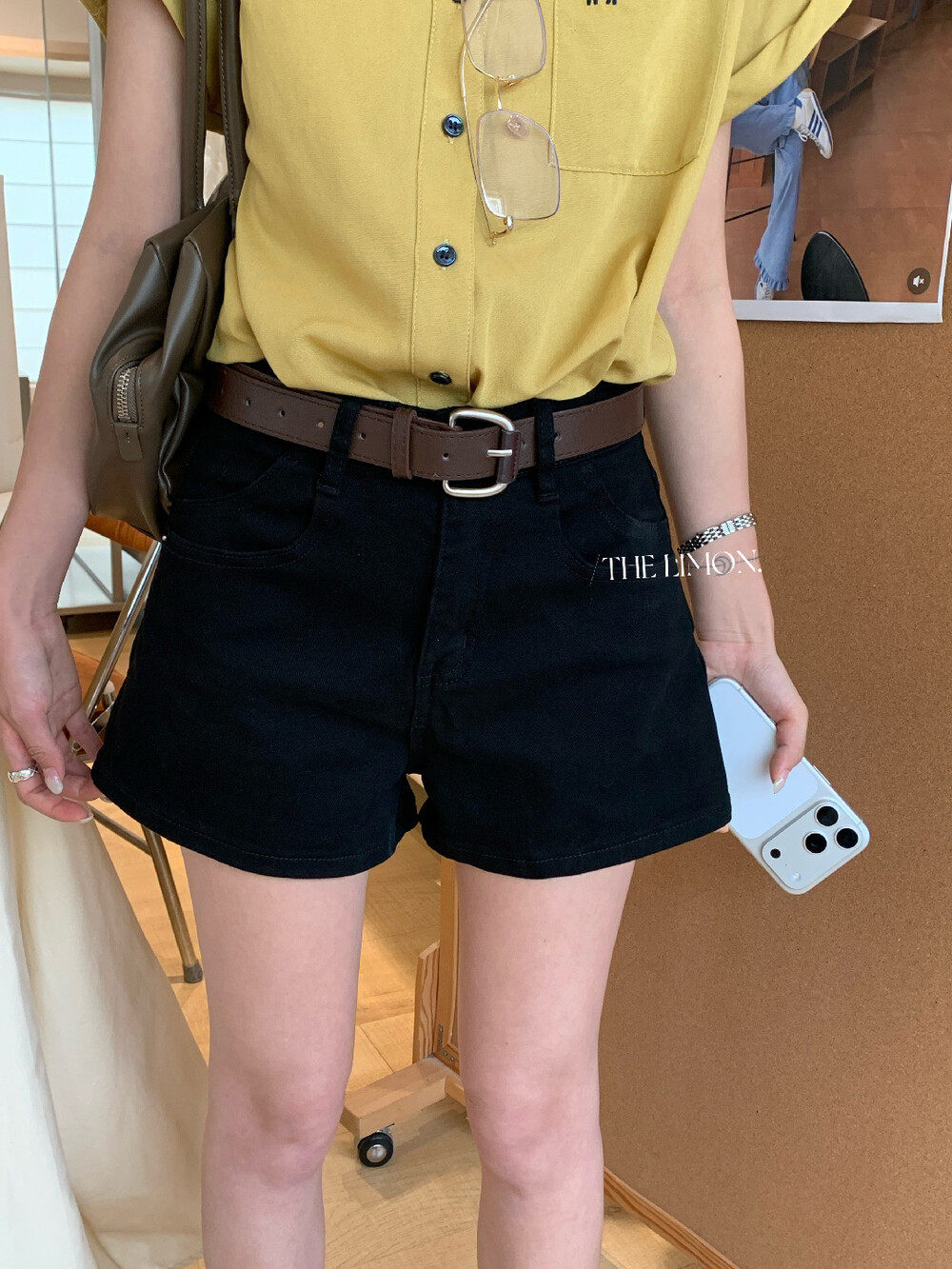 Quần short jean nữ lưng cao thiết kế hai túi phong cách trẻ trung — màu đen, Cao bồi xanh, trắng ngà, Xanh lá cây nhạtcolor chi tiết 33