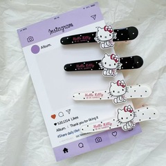 三福は同じタイプのktアクリルのヘアピンが可愛いです。
