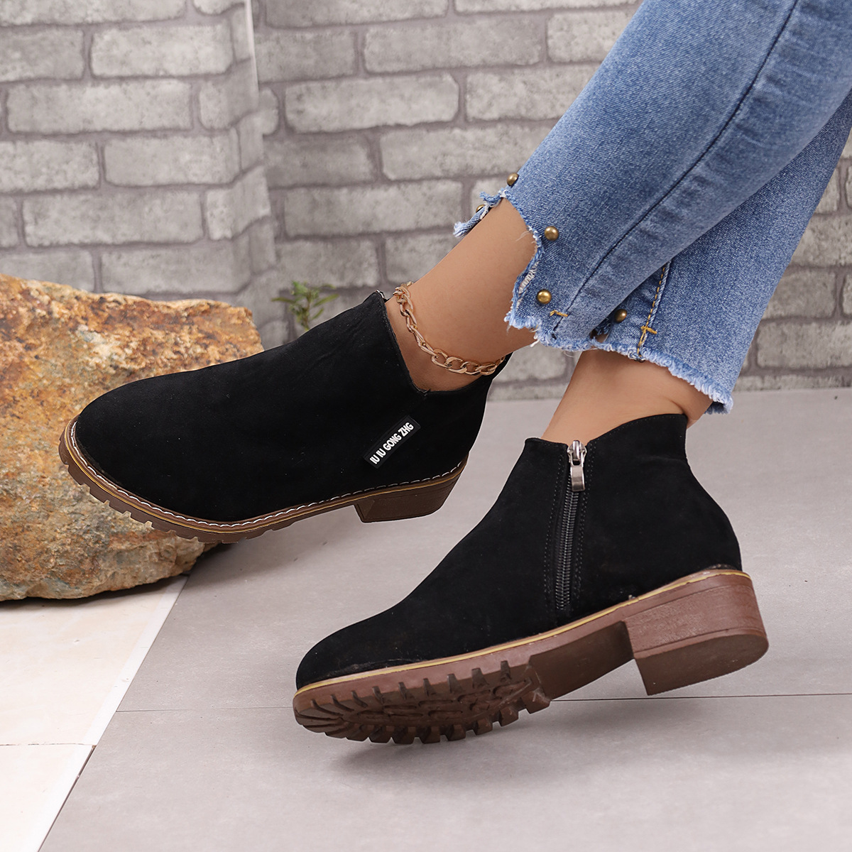 Neue kurze, gefrostete Vintage-Booties für Damen mit klobigen Absätzen und seitlichen Reißverschlüssen_voghion.com