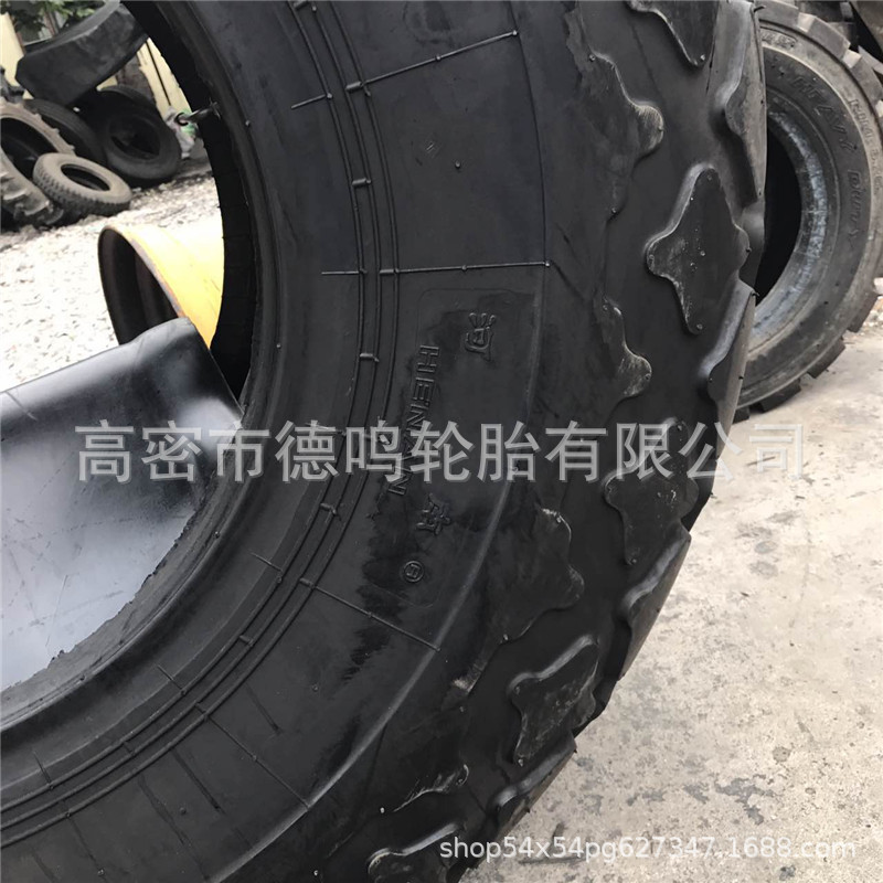 Fengshen piña patrón neumático 20.5-25 rodillo de carretera ingeniería neumático 23.1-26 ingeniería maquinaria neumático