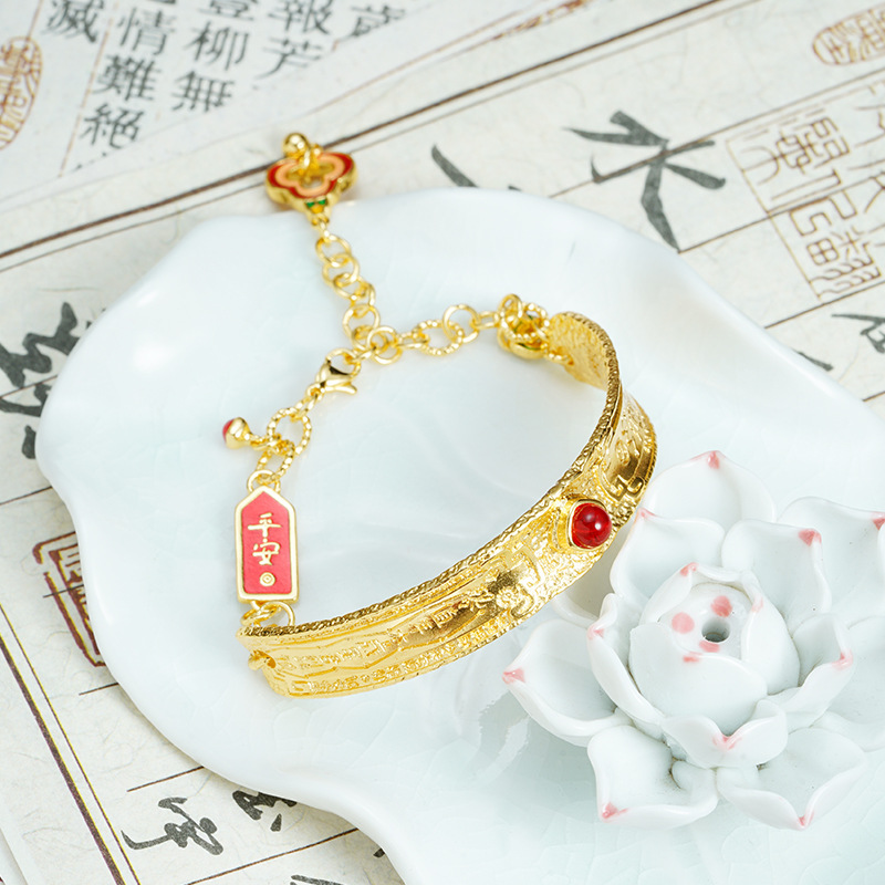 National Tide Vietnam Sandy Gold Pulsera Retro Gota de aceite con incrustaciones de circonio Xiangyun Media pulsera Mujer salvaje durante mucho tiempo sin decoloración Joyas de mano al por mayor