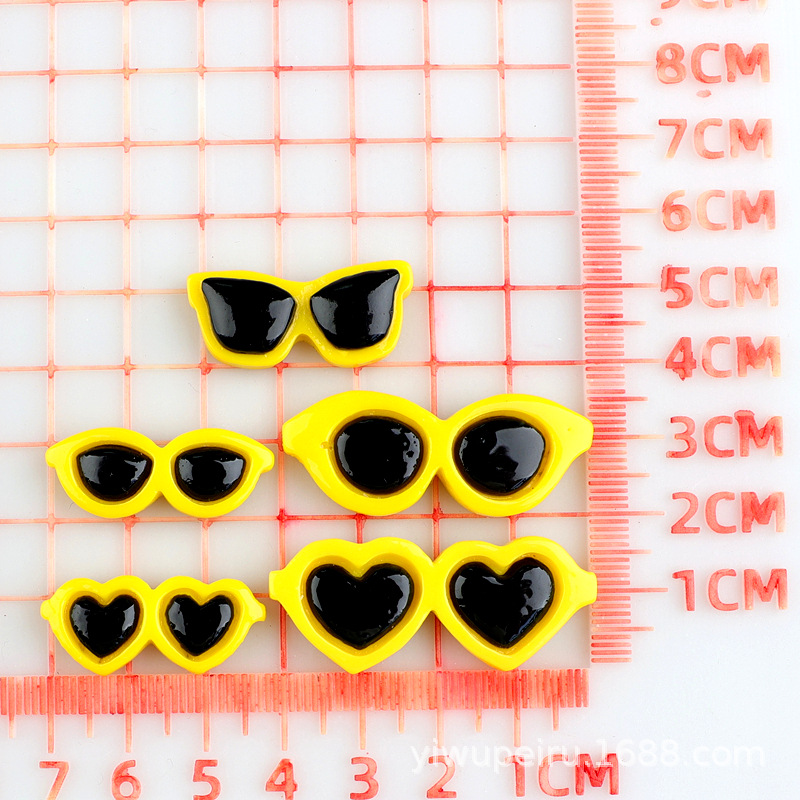 愛メガネDIY円形メガネ樹脂部品クリームゴム携帯ケースdiy頭飾り部品穴靴材料