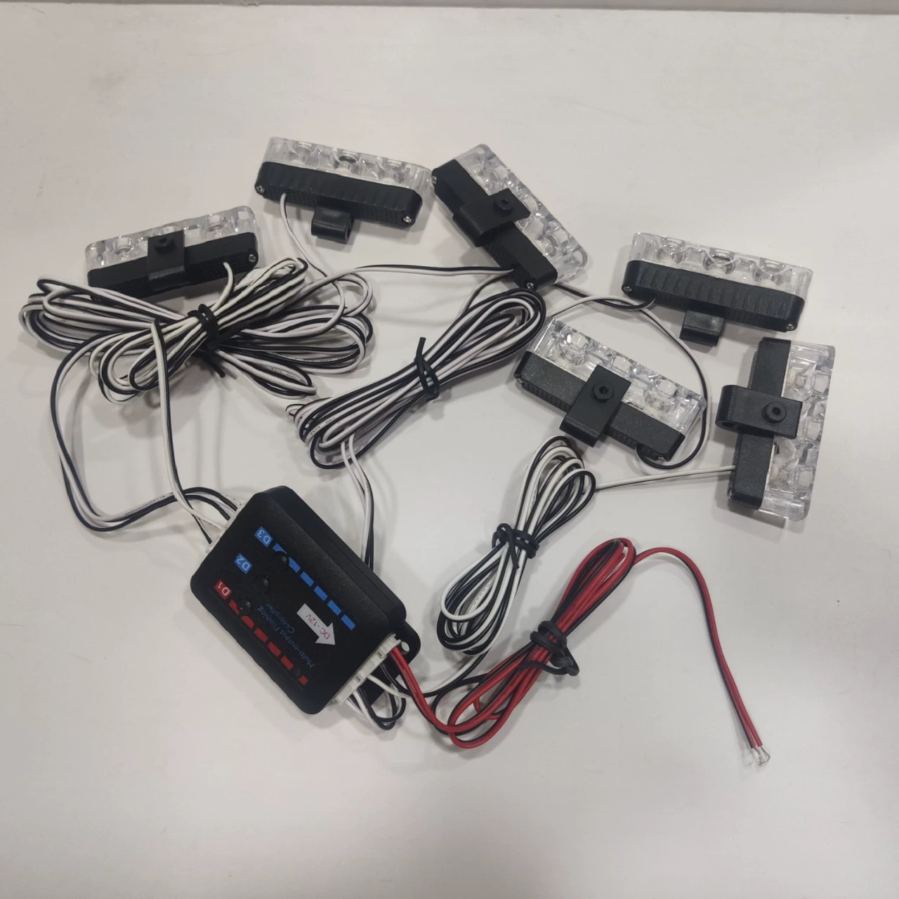 03041-6 ручное управление один перетащите шесть 12 В Автомобильная средняя сетевая вспышка зажимного типа стробоскоп