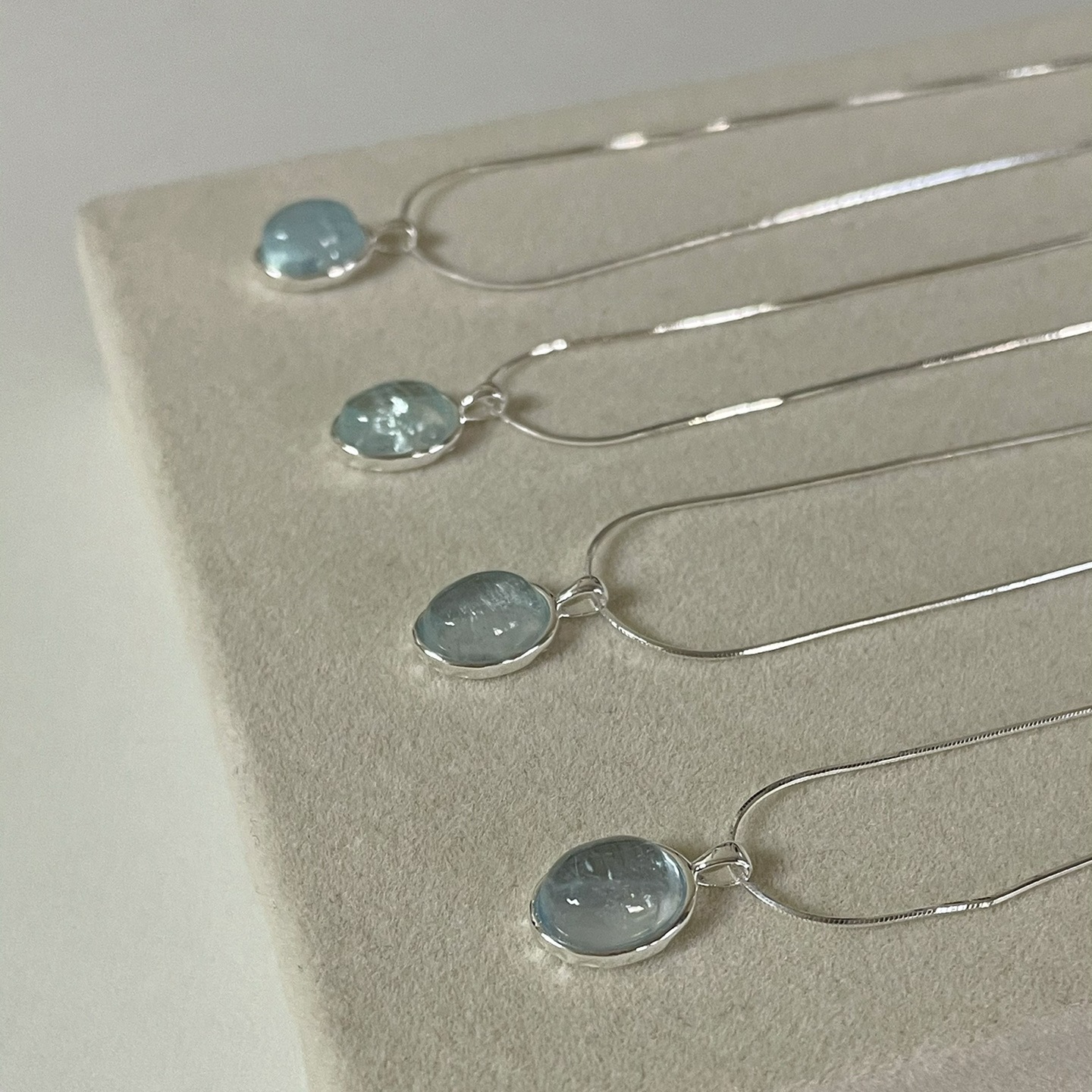 Collier avec pendentif en topaze naturelle française et cristal bleu de mer pour femme, chaîne en argent pur en os de serpent_voghion.com