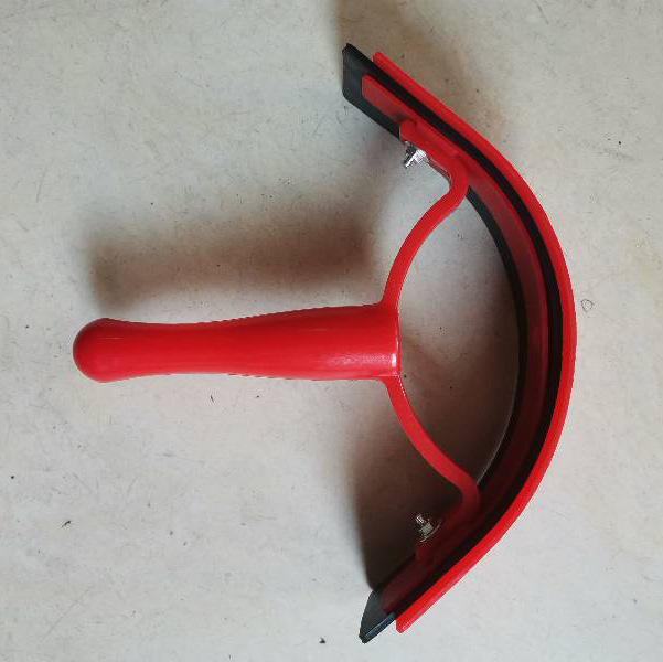 Пластиковый соскребание пота (случайный цвет)