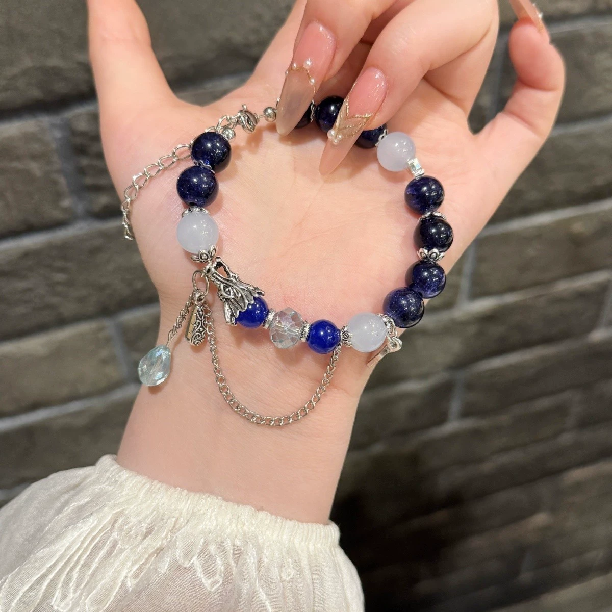 Small design glass bracelet
