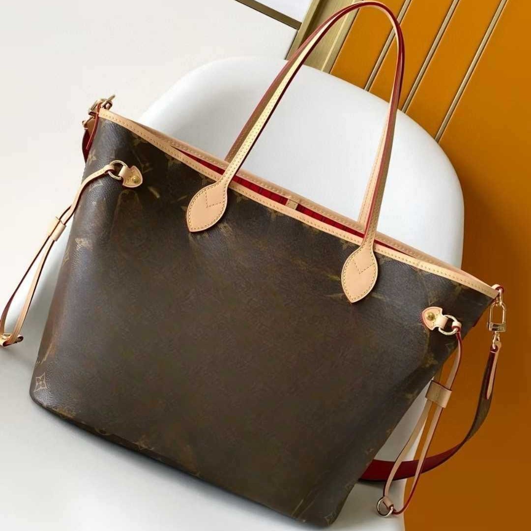 classic fashionable trend capacious one-shoulder bag