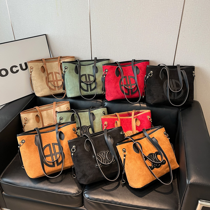 Simple Casual Contrasting Color Bag Large Capacity Single Shoulder Underarm Bag 2025 New Fashion Commuter Hand Tote Bag