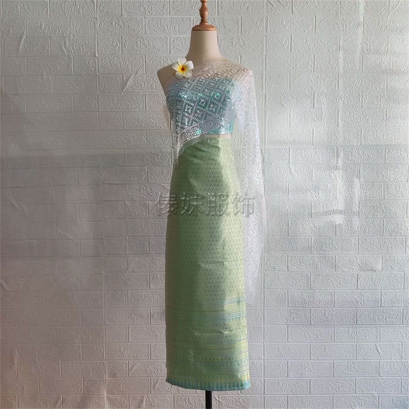 A3 light green three-piece skirt set including chest-wrapped skirt and shawl