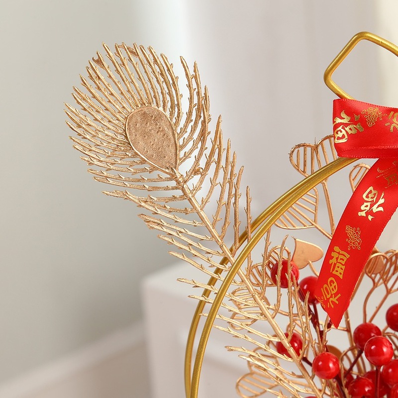 春節の引っ越し、幸運の花のバスケット、新年のリビングルームの雰囲気の装飾、模擬葉の赤いベリーの花束バスケット|undefined