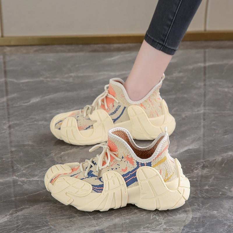 2025 New Summer Fly-Knit Dad Shoes for Women, Mesh Breathable Sneakers, Versatile Thick-Soled Height-Increasing Casual Shoes for Students