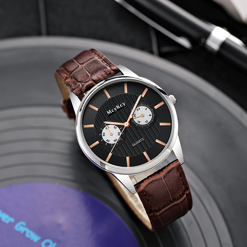 Quartz stéréoscopique mode noir et blanc Panda double œil montre d'affaires pour hommes Pa_voghion.com