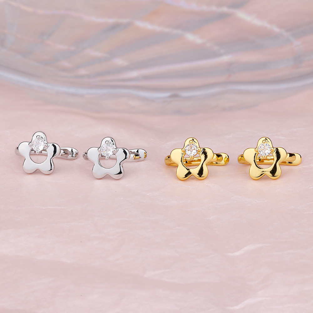 Clip oreja flor sin perforar, estilo coreano elegante, pequeño y fresco