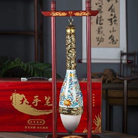 装饰花瓶;陶瓷工艺品;酒壶